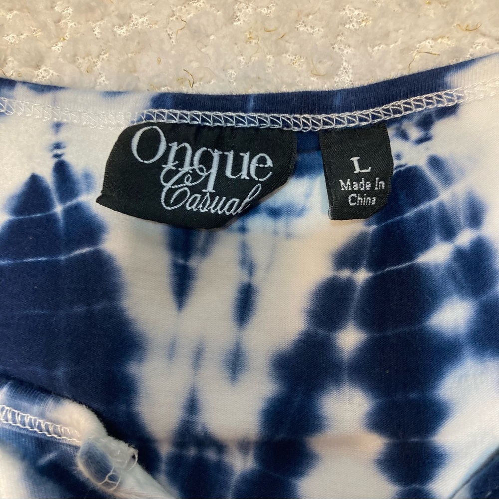 ✨ Onque Casuals Tie-Dye Pullover – Effortless & Fun 💙✨ - Picture 8 of 9